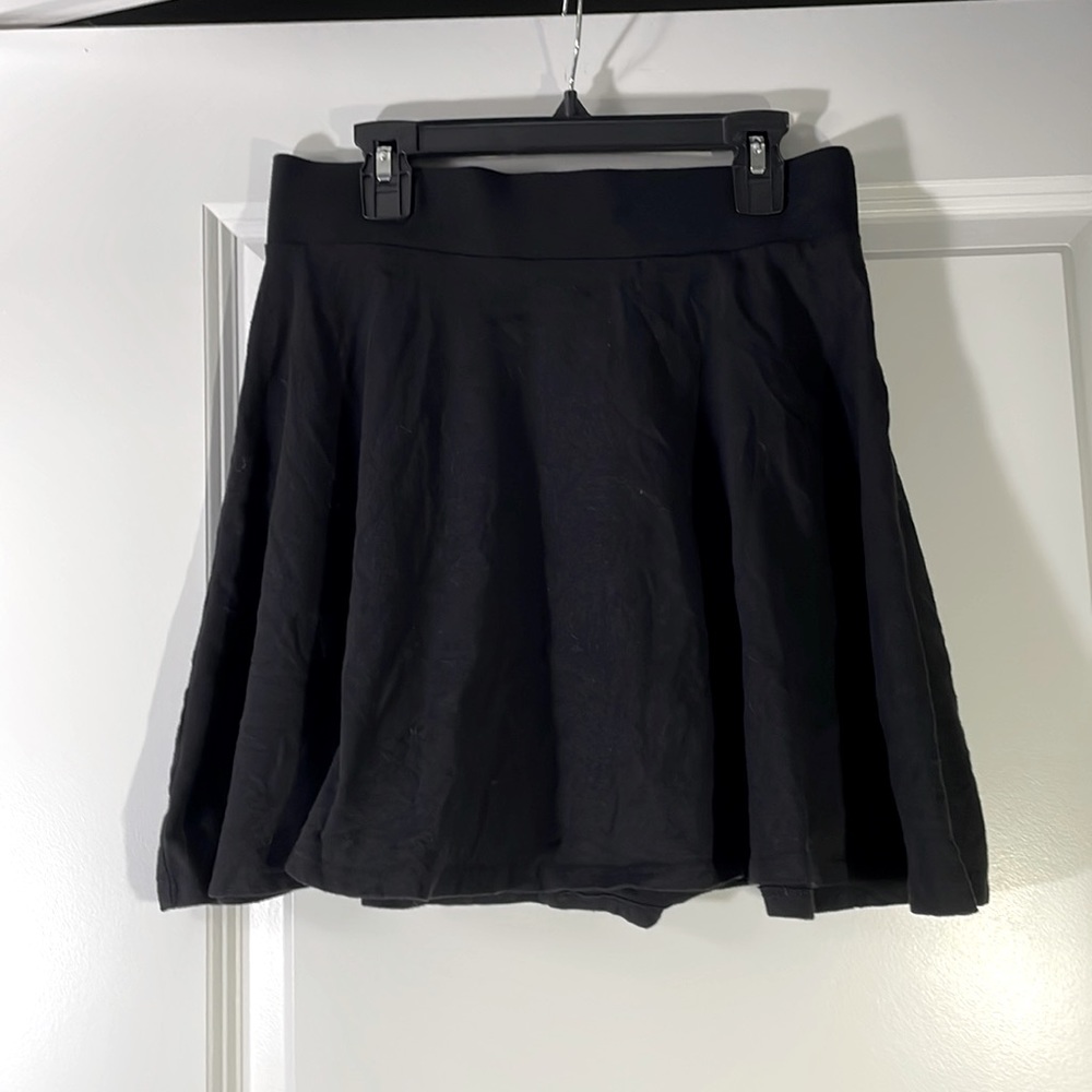 BLACK SKATER SKIRT